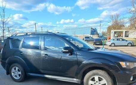 Mitsubishi Outlander III рестайлинг 3, 2012 год, 1 200 000 рублей, 1 фотография