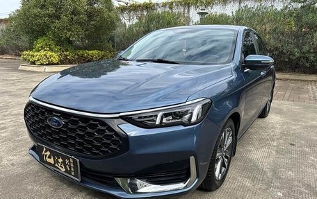 Ford Escort, 2022 год, 1 100 333 рублей, 1 фотография