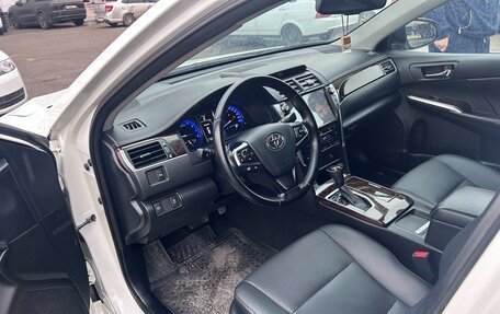 Toyota Camry, 2017 год, 2 500 000 рублей, 8 фотография