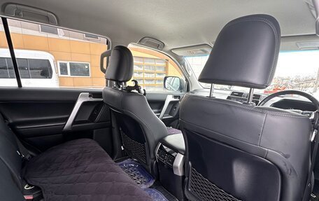 Toyota Land Cruiser Prado 150 рестайлинг 2, 2020 год, 5 300 000 рублей, 13 фотография