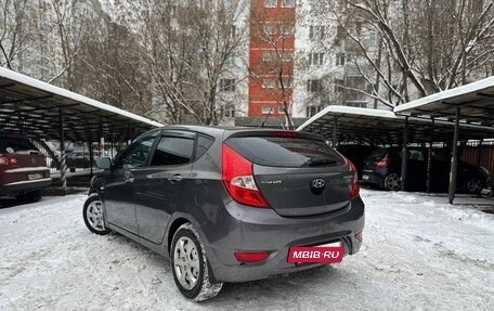Hyundai Solaris II рестайлинг, 2013 год, 724 700 рублей, 3 фотография