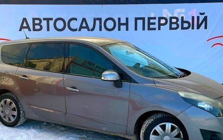Renault Scenic III, 2011 год, 499 888 рублей, 2 фотография