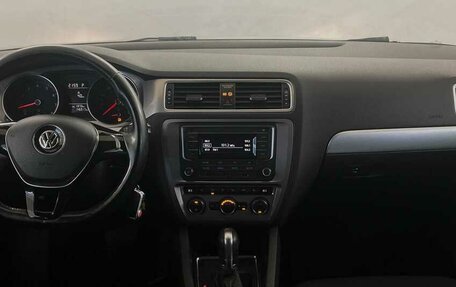 Volkswagen Jetta VI, 2017 год, 1 115 000 рублей, 5 фотография