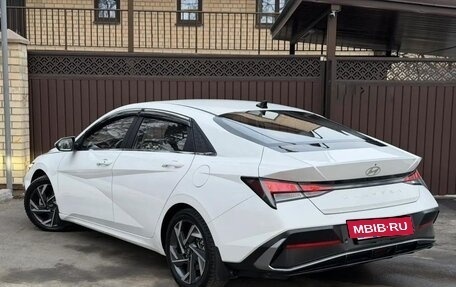 Hyundai Elantra, 2025 год, 1 950 000 рублей, 4 фотография