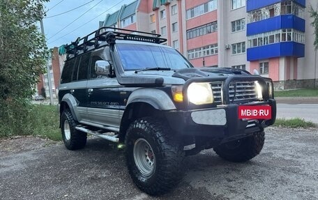 Mitsubishi Pajero III рестайлинг, 1995 год, 1 650 000 рублей, 2 фотография