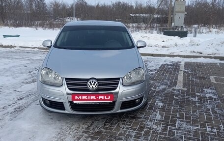Volkswagen Jetta VI, 2008 год, 755 000 рублей, 2 фотография