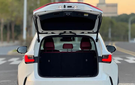 Lexus NX, 2022 год, 3 650 000 рублей, 13 фотография
