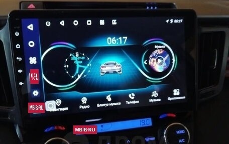 Toyota RAV4, 2017 год, 2 850 000 рублей, 4 фотография