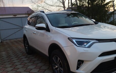 Toyota RAV4, 2017 год, 2 850 000 рублей, 11 фотография