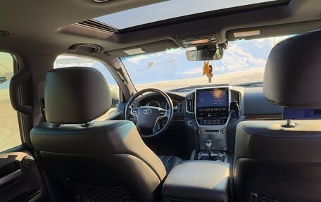 Toyota Land Cruiser 200, 2020 год, 9 000 000 рублей, 13 фотография