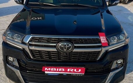 Toyota Land Cruiser 200, 2020 год, 9 000 000 рублей, 5 фотография