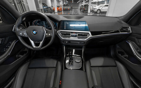 BMW 3 серия, 2021 год, 3 650 000 рублей, 8 фотография