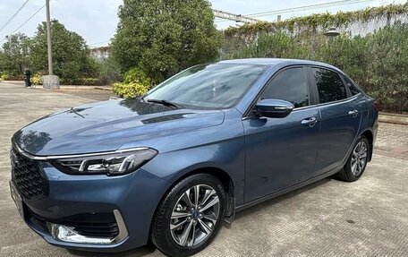 Ford Escort, 2022 год, 1 100 333 рублей, 5 фотография