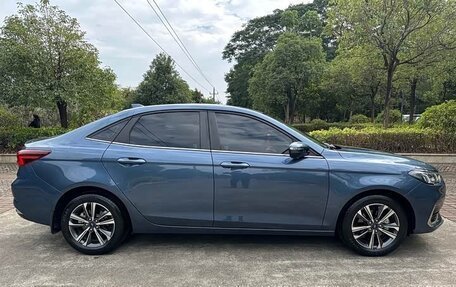 Ford Escort, 2022 год, 1 100 333 рублей, 9 фотография