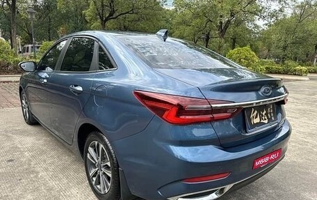 Ford Escort, 2022 год, 1 100 333 рублей, 8 фотография