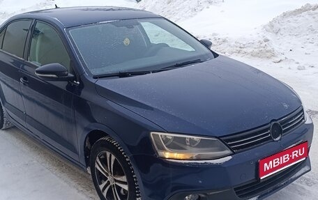 Volkswagen Jetta VI, 2012 год, 870 000 рублей, 1 фотография