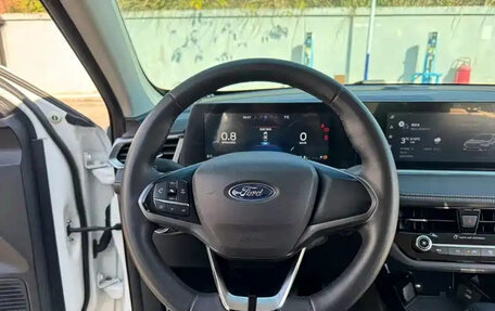 Ford Escort, 2022 год, 1 100 001 рублей, 9 фотография