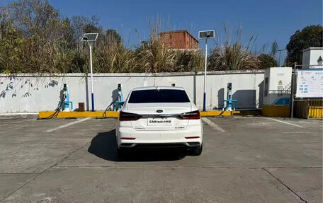 Ford Escort, 2022 год, 1 100 001 рублей, 5 фотография