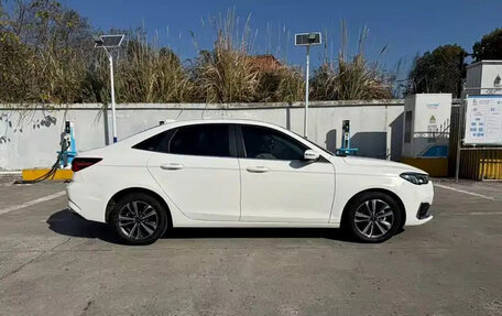 Ford Escort, 2022 год, 1 100 001 рублей, 6 фотография