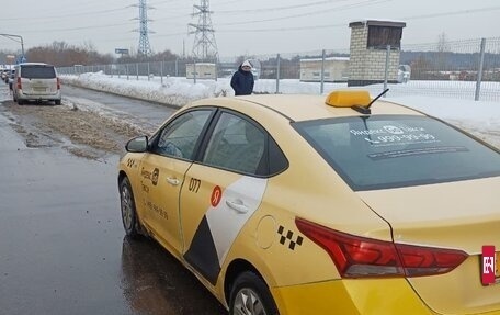 Hyundai Solaris II рестайлинг, 2018 год, 490 000 рублей, 4 фотография