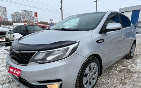 KIA Rio III рестайлинг, 2015 год, 885 000 рублей, 2 фотография