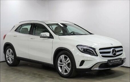 Mercedes-Benz GLA, 2017 год, 2 500 000 рублей, 11 фотография