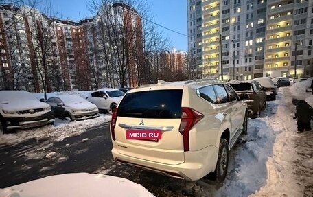 Mitsubishi Pajero Sport III рестайлинг, 2021 год, 4 150 000 рублей, 3 фотография