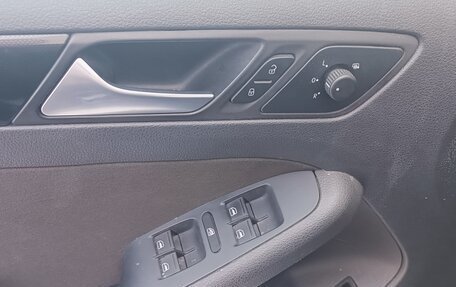 Volkswagen Jetta VI, 2012 год, 870 000 рублей, 9 фотография