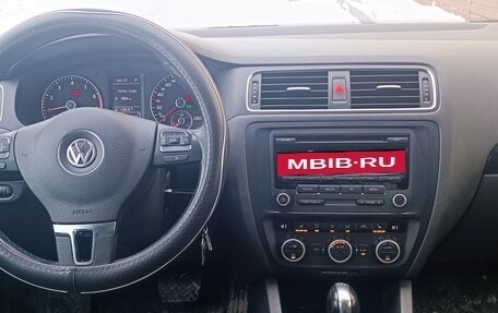 Volkswagen Jetta VI, 2012 год, 870 000 рублей, 12 фотография