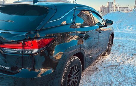 Lexus RX IV рестайлинг, 2021 год, 5 700 000 рублей, 6 фотография