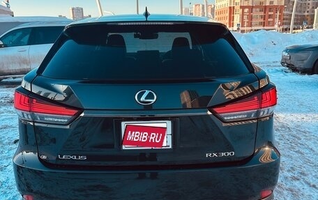 Lexus RX IV рестайлинг, 2021 год, 5 700 000 рублей, 7 фотография