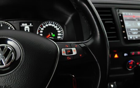 Volkswagen Caravelle T6 рестайлинг, 2018 год, 2 999 000 рублей, 18 фотография