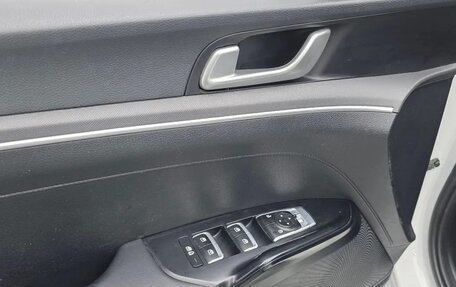 KIA K5, 2022 год, 2 350 000 рублей, 13 фотография