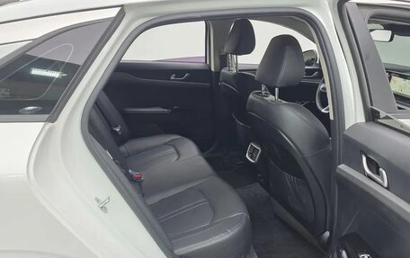 KIA K5, 2022 год, 2 350 000 рублей, 11 фотография