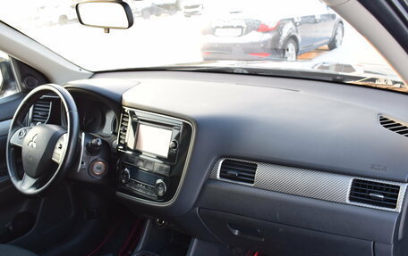 Mitsubishi Outlander III рестайлинг 3, 2012 год, 1 137 000 рублей, 13 фотография