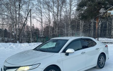 Toyota Camry, 2019 год, 2 700 000 рублей, 3 фотография