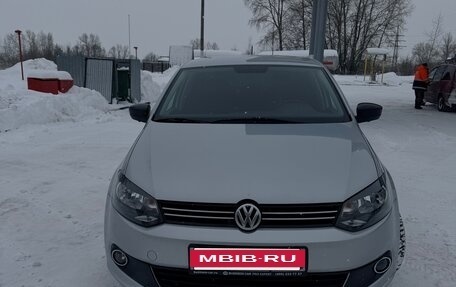 Volkswagen Polo VI (EU Market), 2014 год, 749 999 рублей, 2 фотография