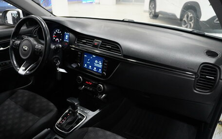 KIA Rio IV, 2018 год, 1 399 000 рублей, 12 фотография