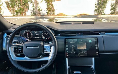 Land Rover Range Rover IV рестайлинг, 2025 год, 44 990 000 рублей, 10 фотография