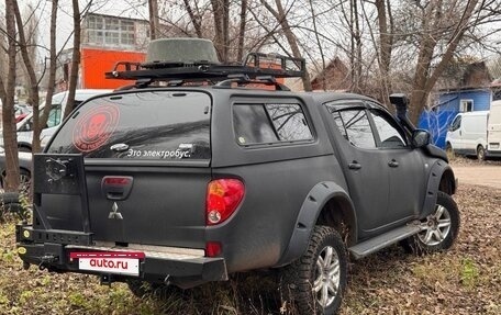 Mitsubishi L200 IV рестайлинг, 2015 год, 1 600 000 рублей, 18 фотография