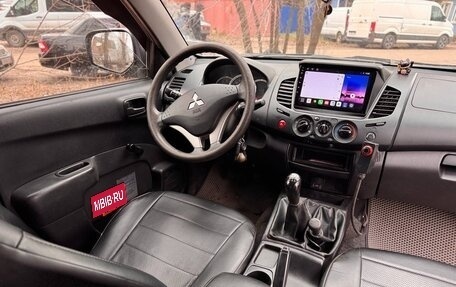 Mitsubishi L200 IV рестайлинг, 2015 год, 1 600 000 рублей, 14 фотография