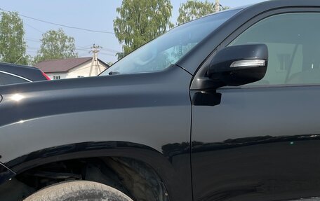 Toyota Land Cruiser Prado 150 рестайлинг 2, 2013 год, 3 000 000 рублей, 6 фотография