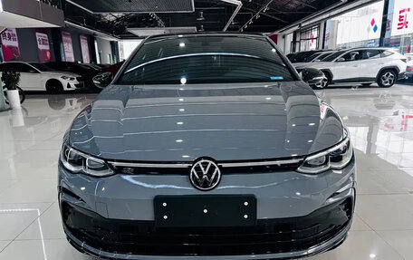 Volkswagen Golf VIII, 2023 год, 1 999 911 рублей, 2 фотография