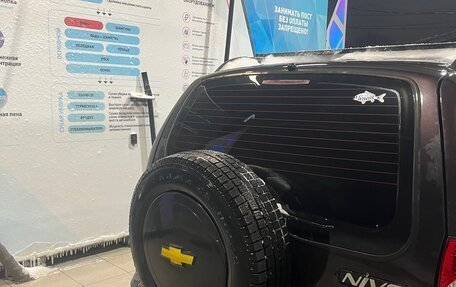 Chevrolet Niva I рестайлинг, 2012 год, 315 000 рублей, 5 фотография