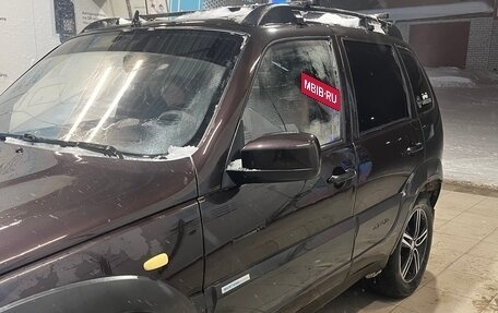 Chevrolet Niva I рестайлинг, 2012 год, 315 000 рублей, 8 фотография