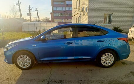 Hyundai Solaris II рестайлинг, 2018 год, 1 100 000 рублей, 1 фотография