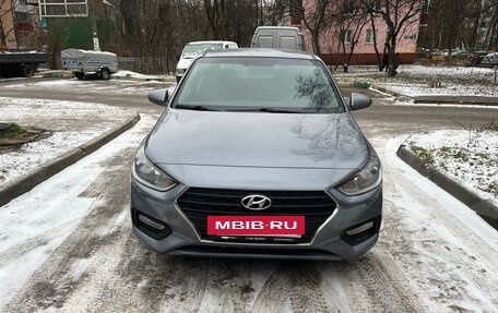 Hyundai Solaris II рестайлинг, 2017 год, 1 150 000 рублей, 2 фотография