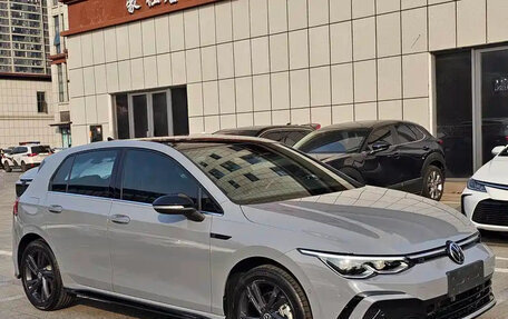 Volkswagen Golf VIII, 2023 год, 1 999 911 рублей, 3 фотография