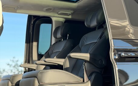 Hyundai Staria, 2024 год, 7 300 000 рублей, 17 фотография