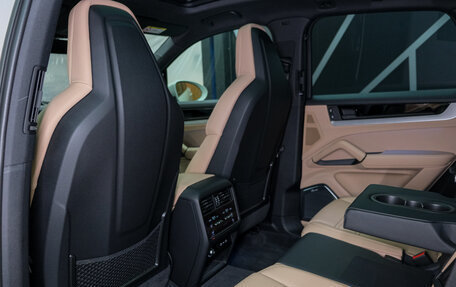 Porsche Cayenne III, 2025 год, 19 150 000 рублей, 24 фотография